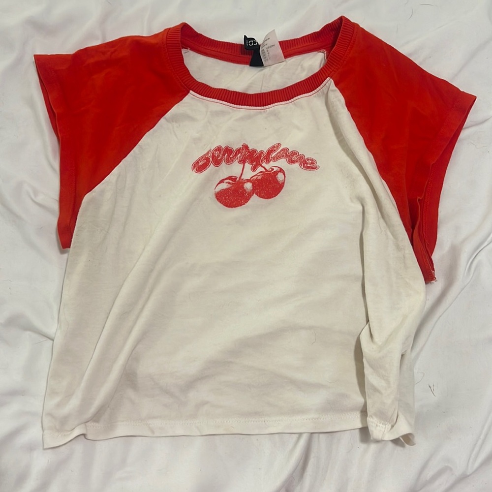 crop top cherries